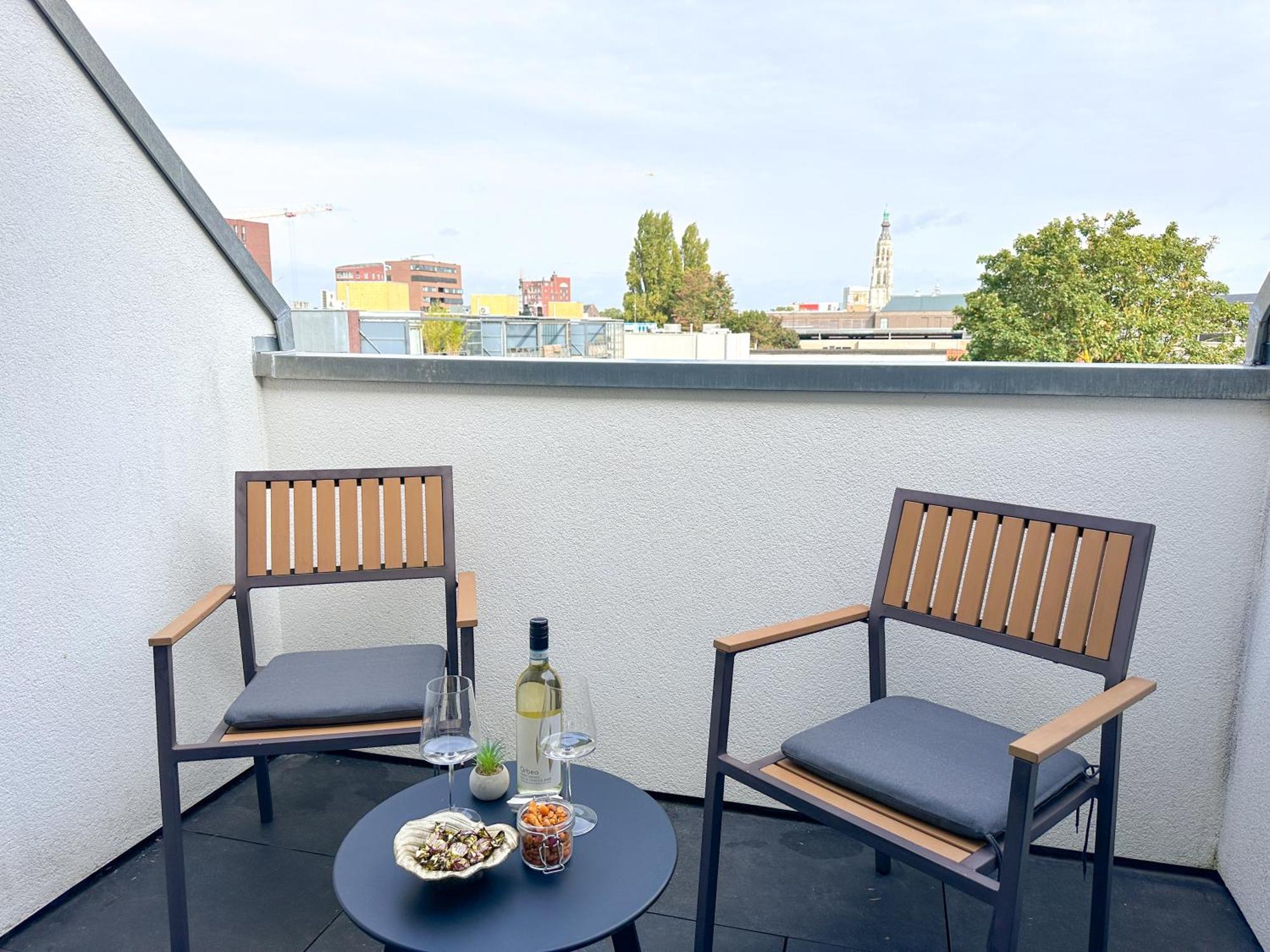 Celina'S Loft Apartment Бреда Екстериор снимка