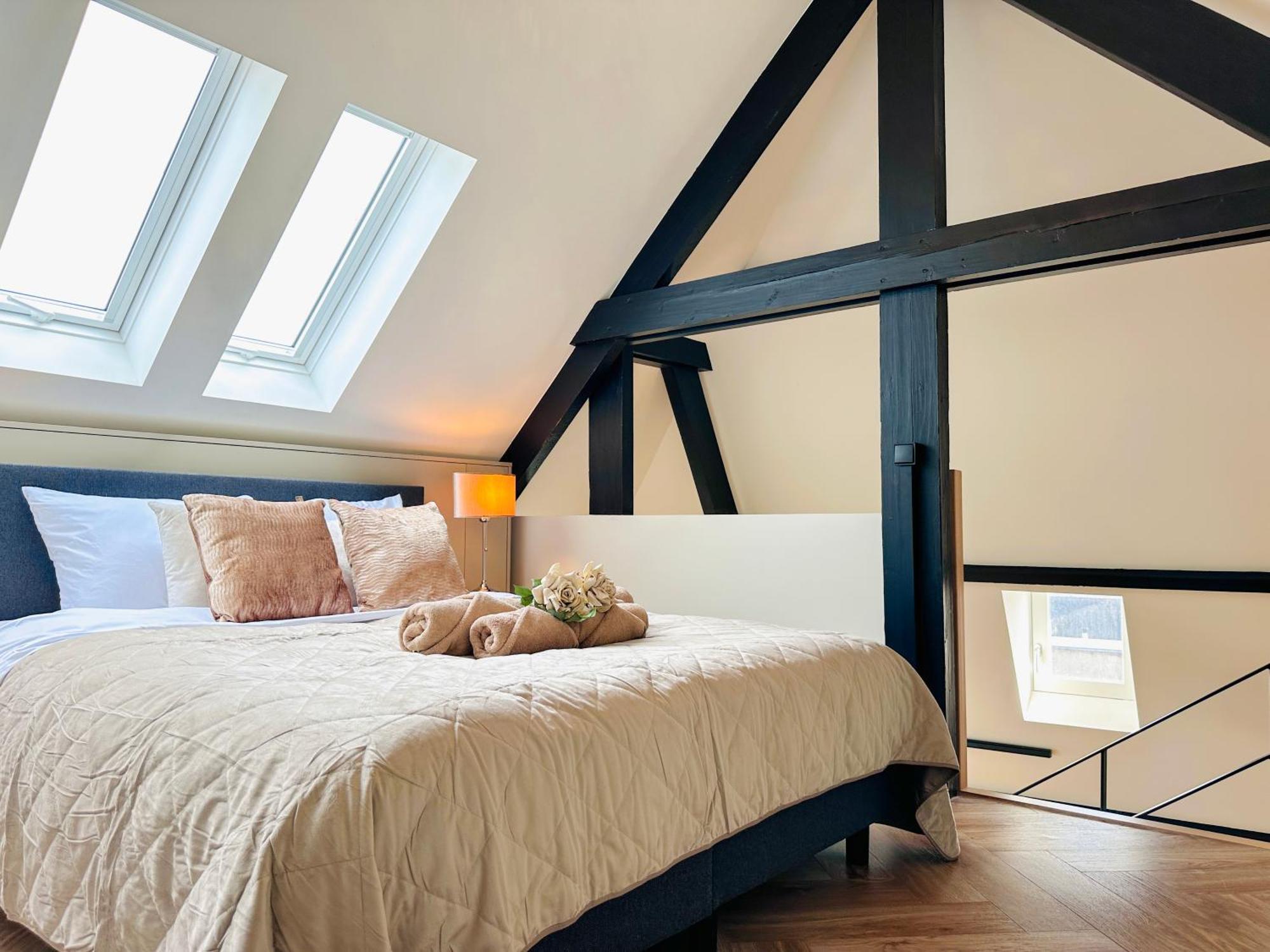 Celina'S Loft Apartment Бреда Екстериор снимка